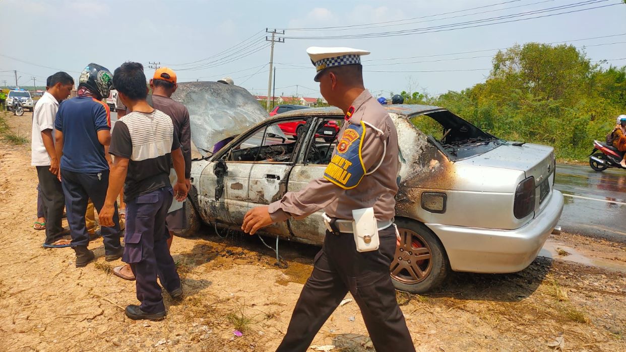 Suzuki Baleno Terbakar di Jalinsum Musi Rawas, Begini Kondisi PNS Dinas Pariwisata