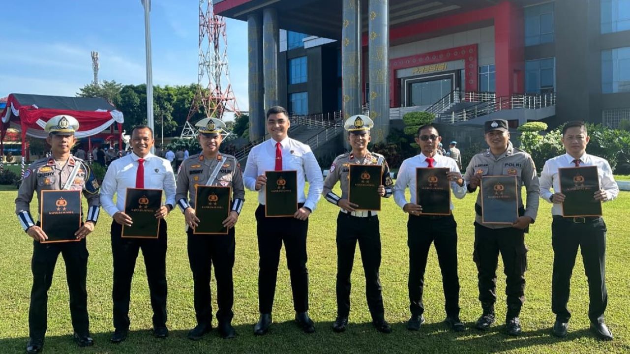 Tangkap Oknum LSM, Reskrim Polres Musi Rawas Terima Penghargan dari Kapolda Sumsel