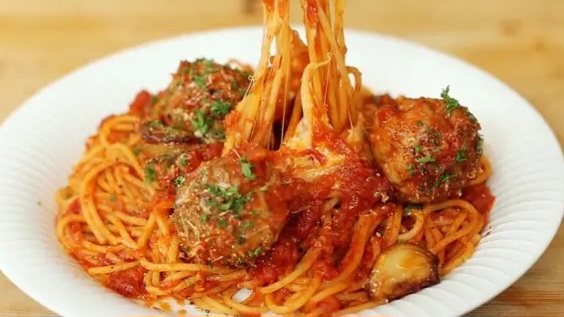Kamu Salah Pecinta Makanan Italia, Berikut Resep Spagetthi Meatballs, Yuk Dicoba Cara Buatnya