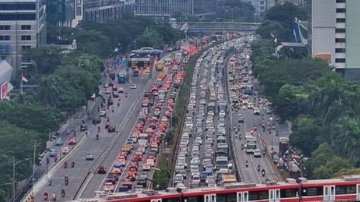 Riset Sebut Perjalanan ke Kantor Lebih dari 60 Menit Tingkatkan Risiko Terkena Depresi, Berikut Penjelasannya