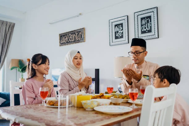 Inilah 5 Tips Makan di Bulan Ramadan sesuai Alquran dan Hadits