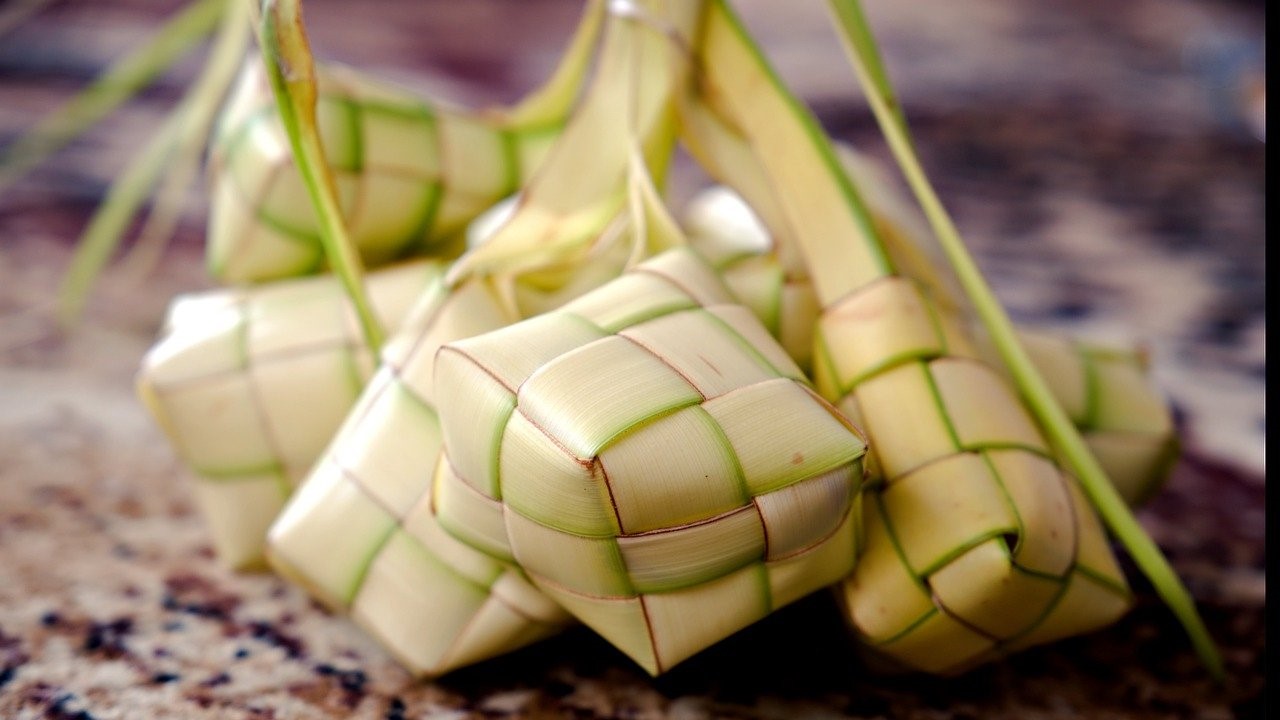 Ketupat Identik dengan Hari Raya, Rupanya Begini Sejarah dan Maknanya 