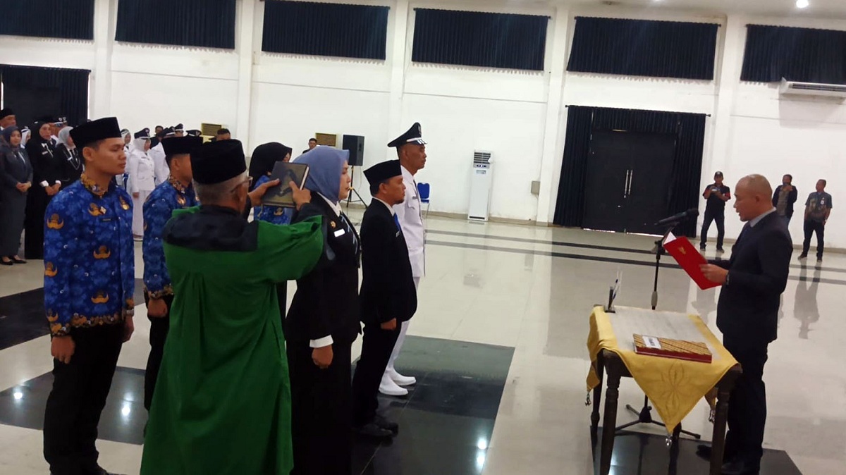 Wali Kota Lubuk Linggau Lantik 143 ASN, Ini Nama-namanya
