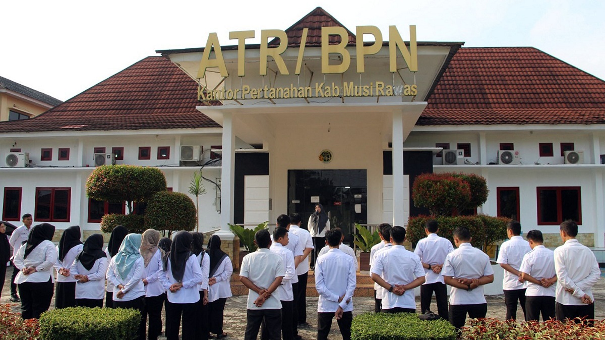 Apel Pagi Kantor Pertanahan Musi Rawas Tegaskan Disiplin dan Komitmen Pelayanan