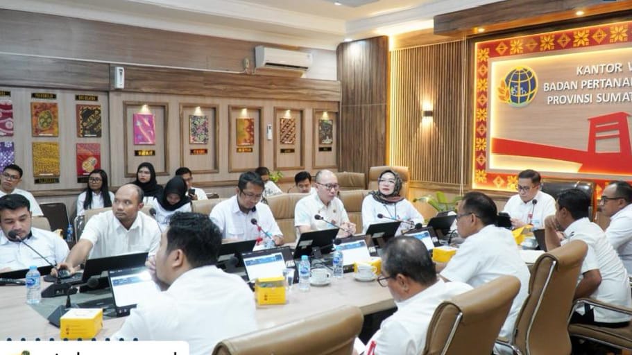 Monitoring dan Evaluasi Tunggakan Layanan Pertanahan pada Kanwil Badan Pertanahan Nasional Provinsi Sumsel