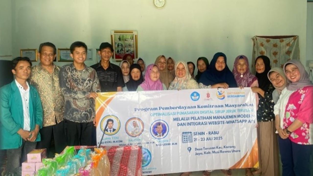 Dosen Universitas Bina Insan Lubuk Linggau Dorong Optimalisasi Pemasaran Digital Sirup Jeruk Terusan