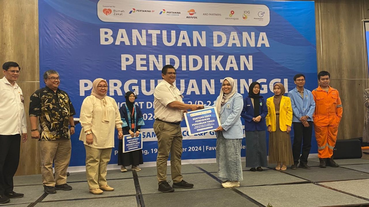 375 Mahasiswa dan Guru Honorer Terima Beasiswa dari Medco E&P