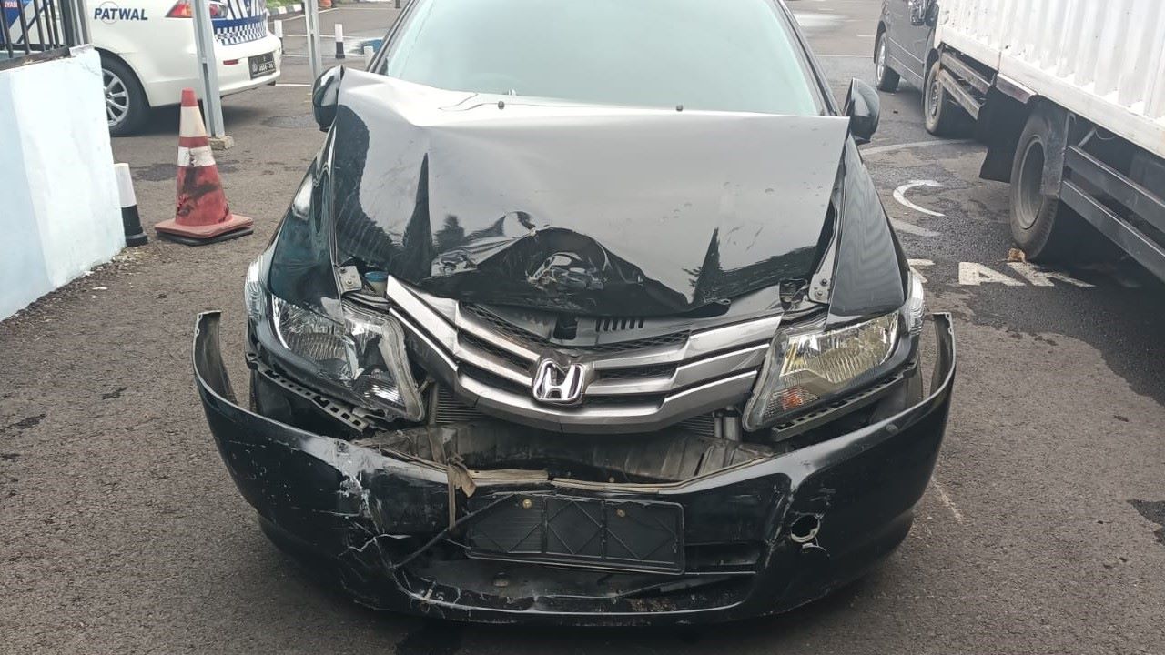 Kronologis Mobil Pengunjung D’Best Tabrakan dengan Mobil Sayur di Jalinsum Lubuk Linggau