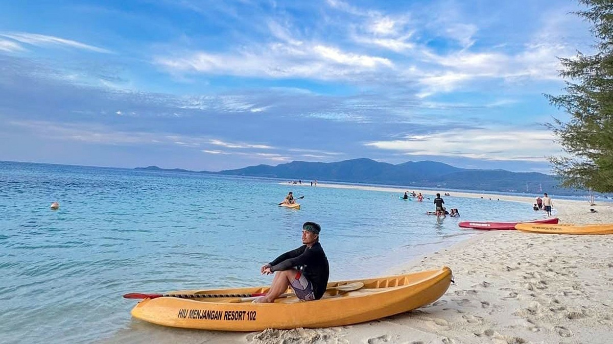 Rayakan Bersama Keluarga! Ini 6 Pantai Jepara yang Cocok untuk Liburan Imlek 2025