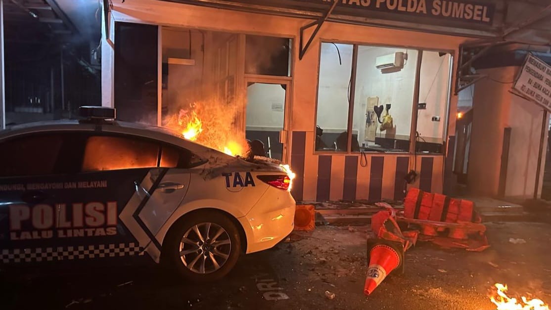 Kronologis Massa Bakar Pos Polisi di Palembang Sumatera Selatan