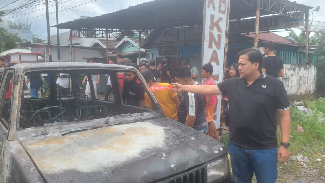 Mobil AB Knalpot Lubuk Linggau Ludes Terbakar, Diduga ini Penyebabnya 