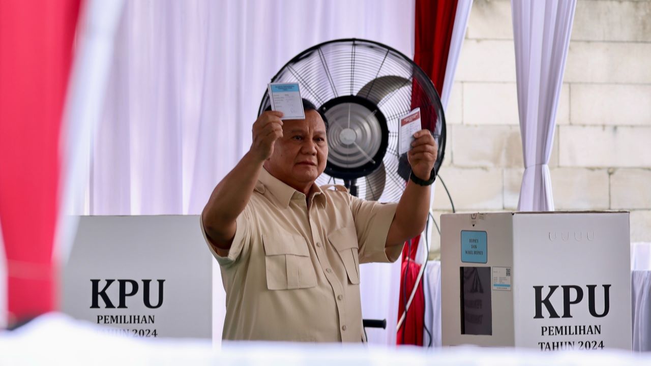 Presiden Nyoblos di Bojong Koneng, Prabowo: Kepala Daerah Terpilih Bekerja untuk Rakyat, Layani Rakyat