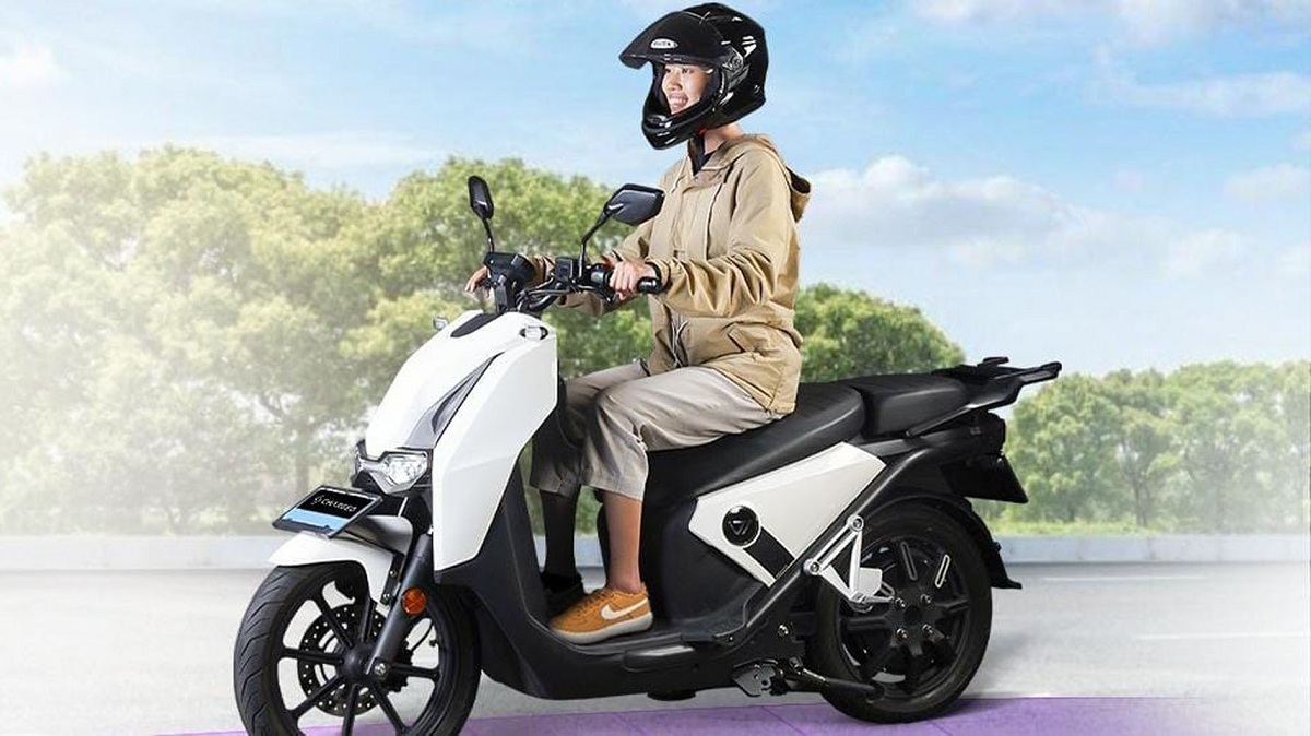 Cek Sebelum Beli, Inilah Update Lengkap Harga Motor Listrik Terbaru September 2024