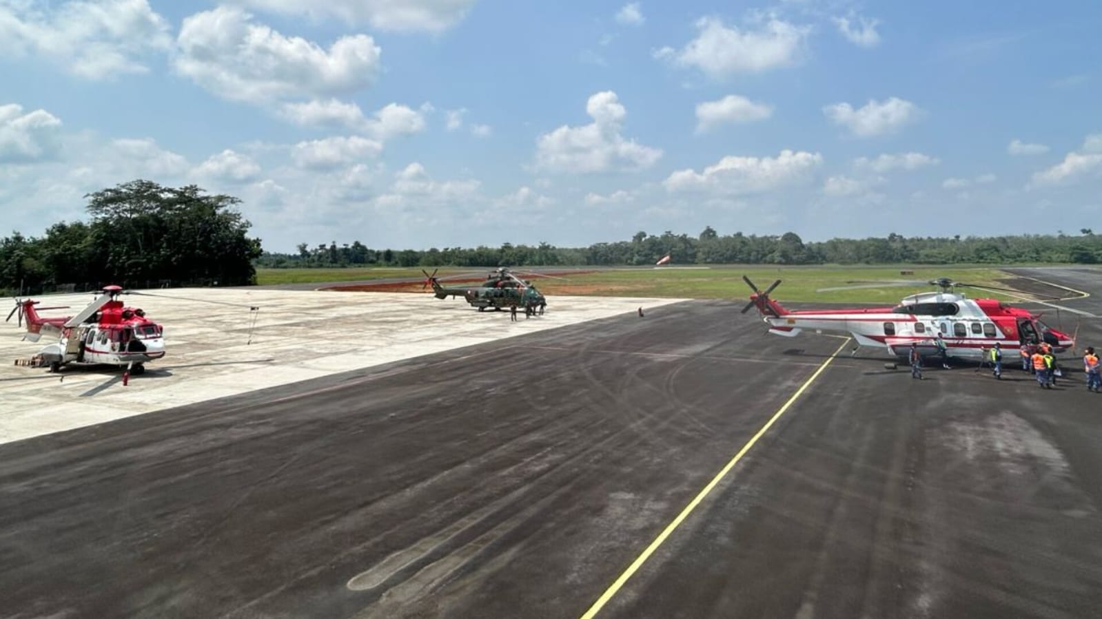 Presiden Jokowi Datang ke Lubuk Linggau, 3 Helikopter Standby di Bandara Silampari, Ini Jadwal Kedatangannya
