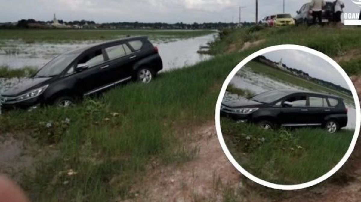 Mobil Kepala Dinas di OKI Masuk Rawa Tanjung Senai Ogan Ilir, Gegara Tidak Dikasih Jalan Mendahului