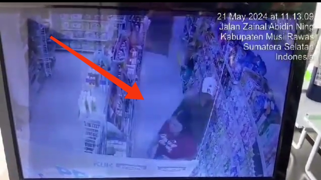 Viral Video Pencurian di Indomaret Tugumulyo Musi Rawas, Pelaku Bawa Mobil