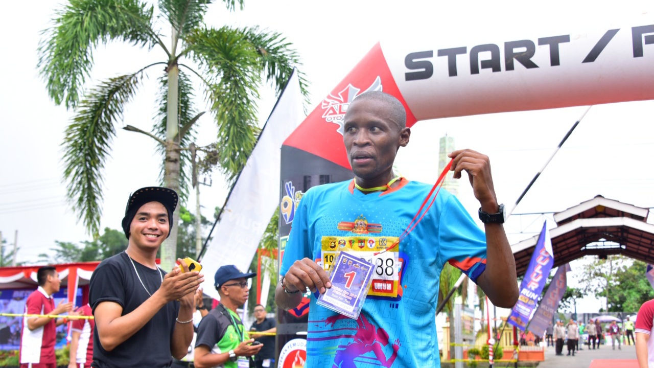 Pelari Kenya Juara 10 K Bedulur Polres Musi Rawas, Berikut Para Juaranya
