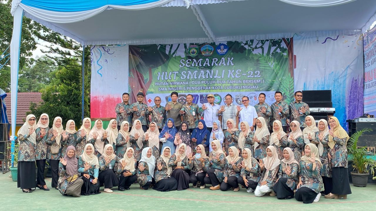 Semarak HUT Ke- 22 SMA Negeri 5 Lubuk Linggau, Diisi Dengan Bazar Kewirausahaan Hingga Pensi