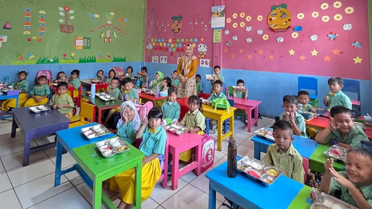 MBG di PAUD Aisyiyah Lubuk Linggau Aman:  Guru Wajib Mencicipi Menu Terlebih Dahulu