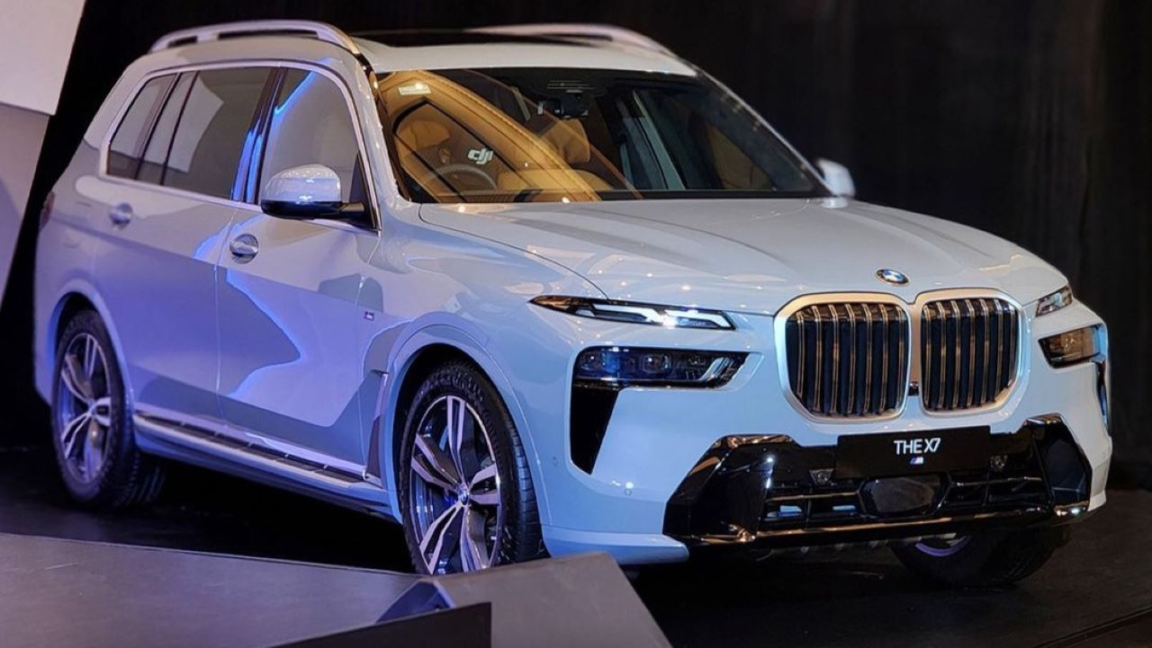 BMW X7 Resmi Hadir di Indonesia, Berikut Harga dan Spesifikasinya