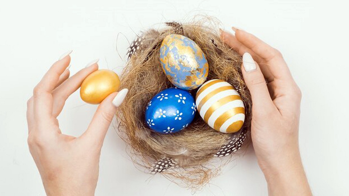 Masih Bingung? Inilah 5 Cara Menghias Telur Paskah dengan Cat Akrilik yang Simple Dijamin Cantik