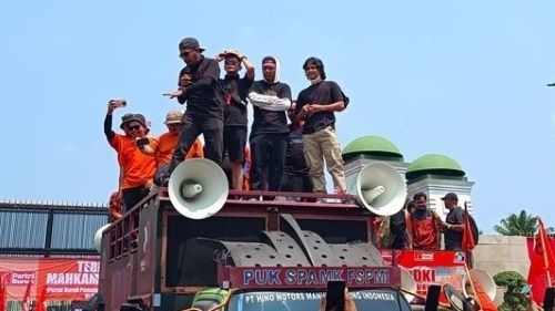 Viral Video Orasi Komika Demo di DPR RI: Kita Cari Kerja Sendiri Bukan Dibantu Bapaknya