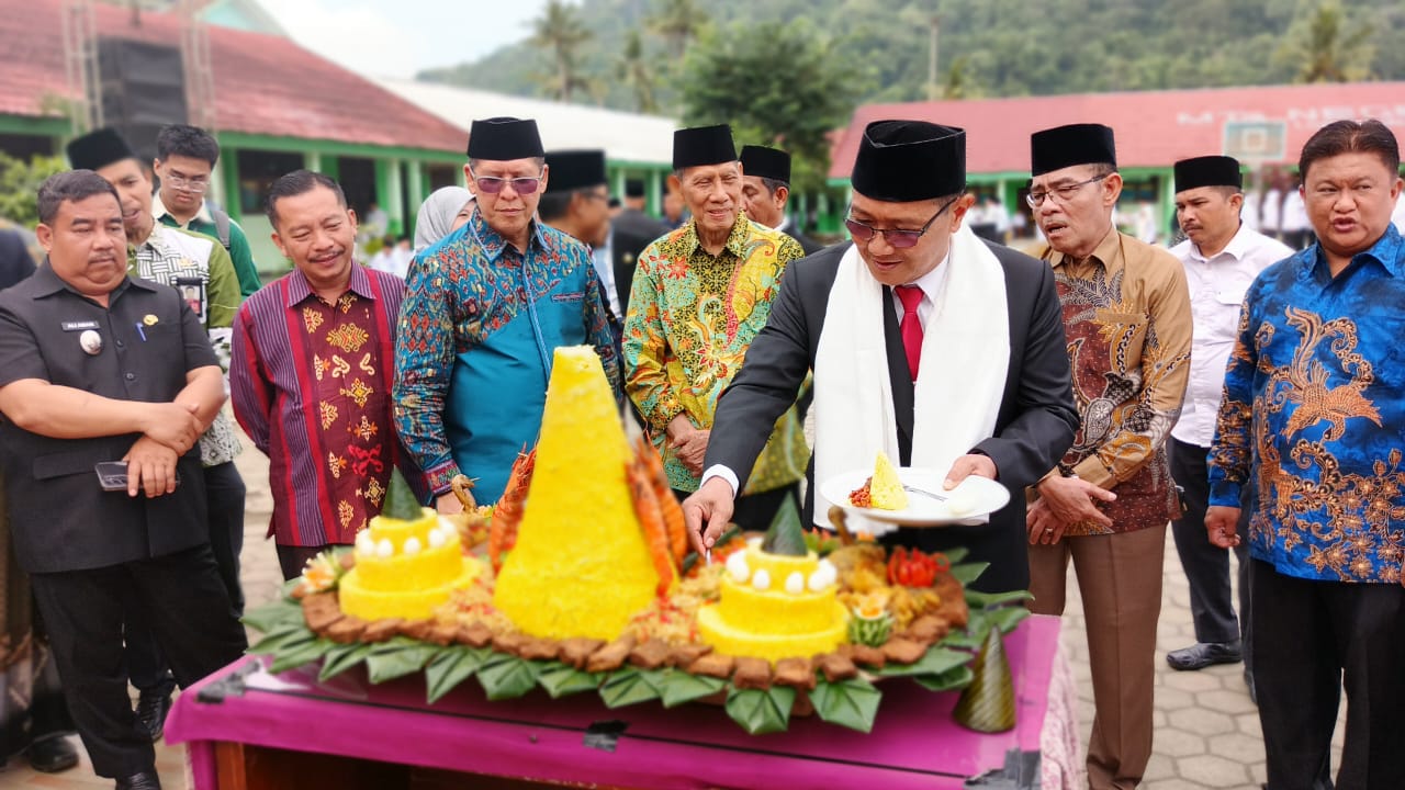 Umat Rukun Menuju Indonesia Emas, HAB ke-79, Kemenag Lubuk Linggau Gelar Upacara