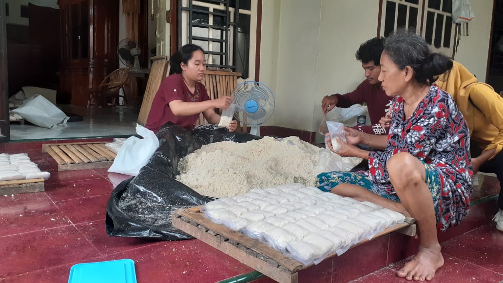 Rupiah Melemah, Pedagang Tempe di Linggau Mengeluh