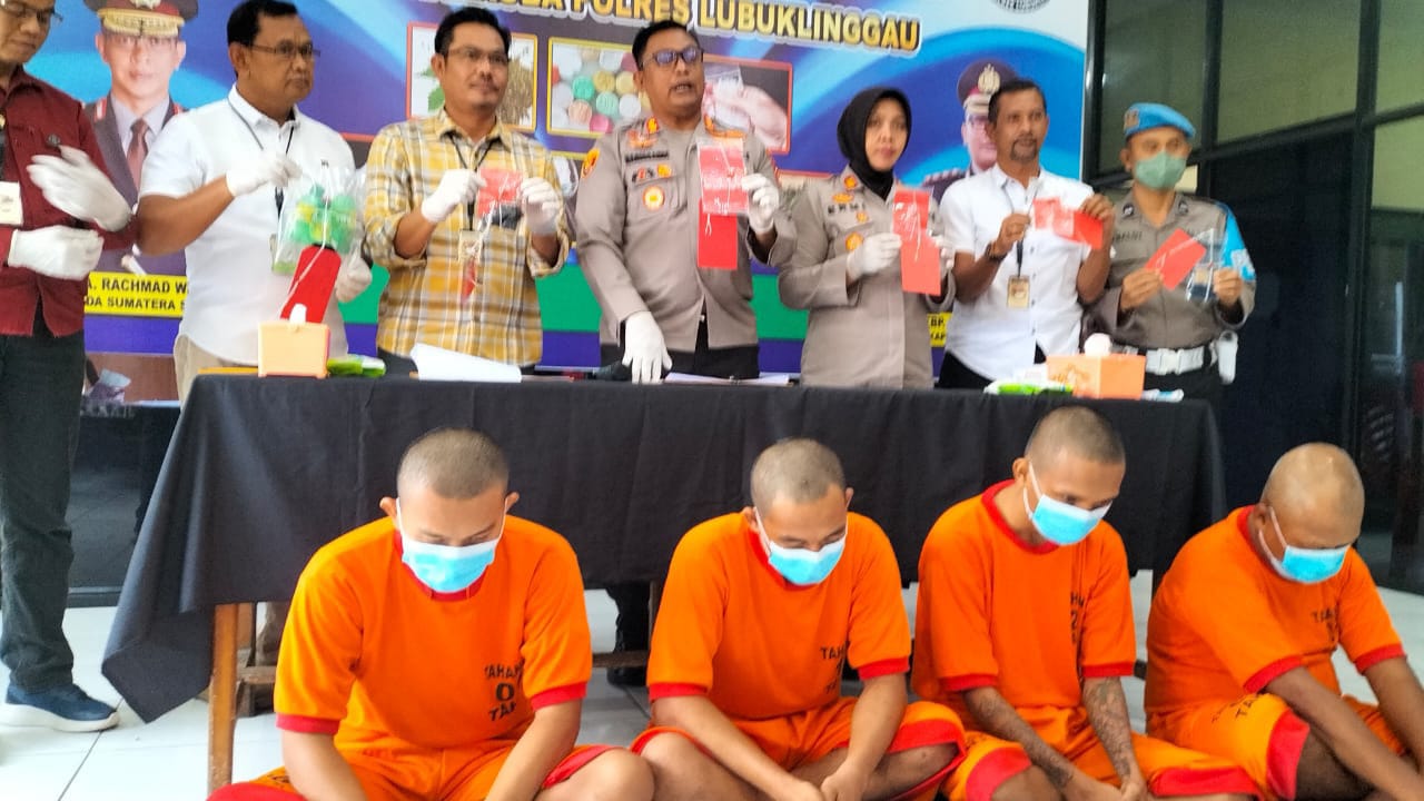 Pondok Sarang Narkoba di Tanah Periuk Musi Rawas Digrebek, 5 Orang Diamankan