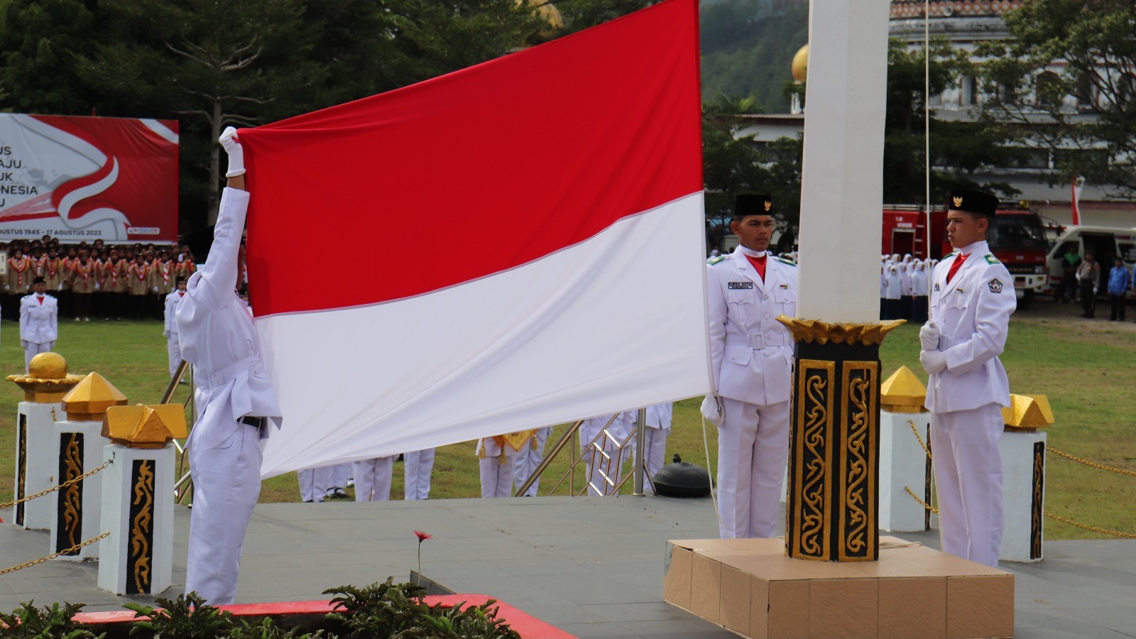 Ketentuan dan Susunan Upacara Hari Guru Nasional 25 November 2025 Resmi dari Kemendikdasmen