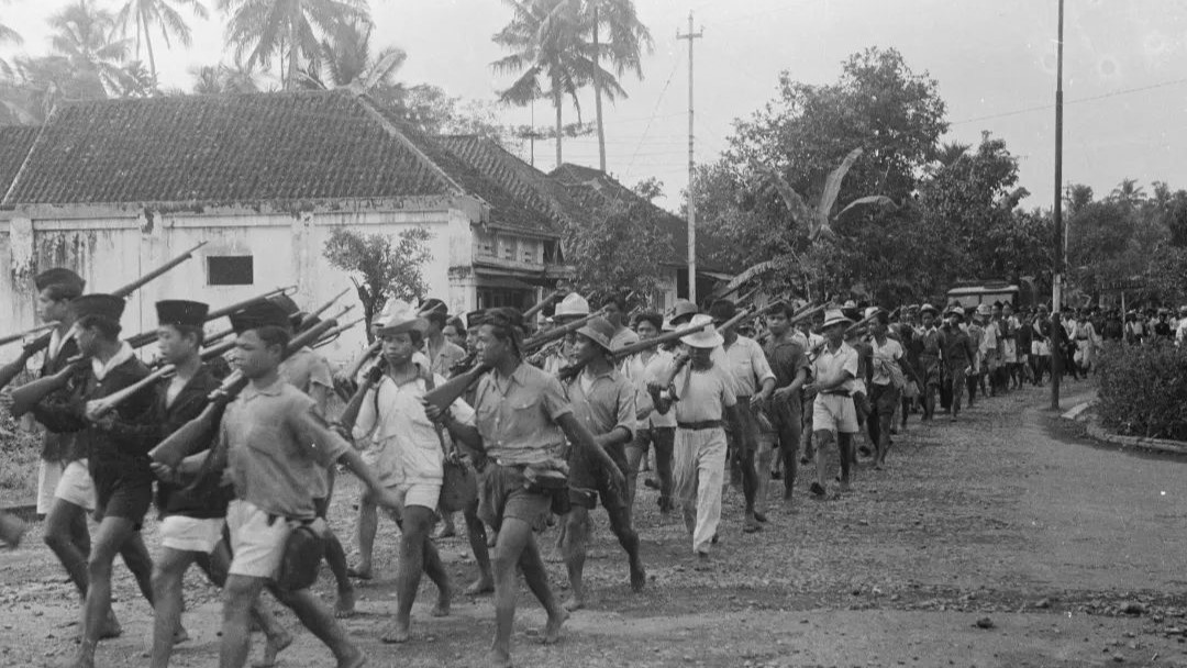 Selamat Hari Pahlawan, 7 Senjata yang Digunakan Indonesia pada Masa Penjajahan: Dari Keris Hingga Sumpit