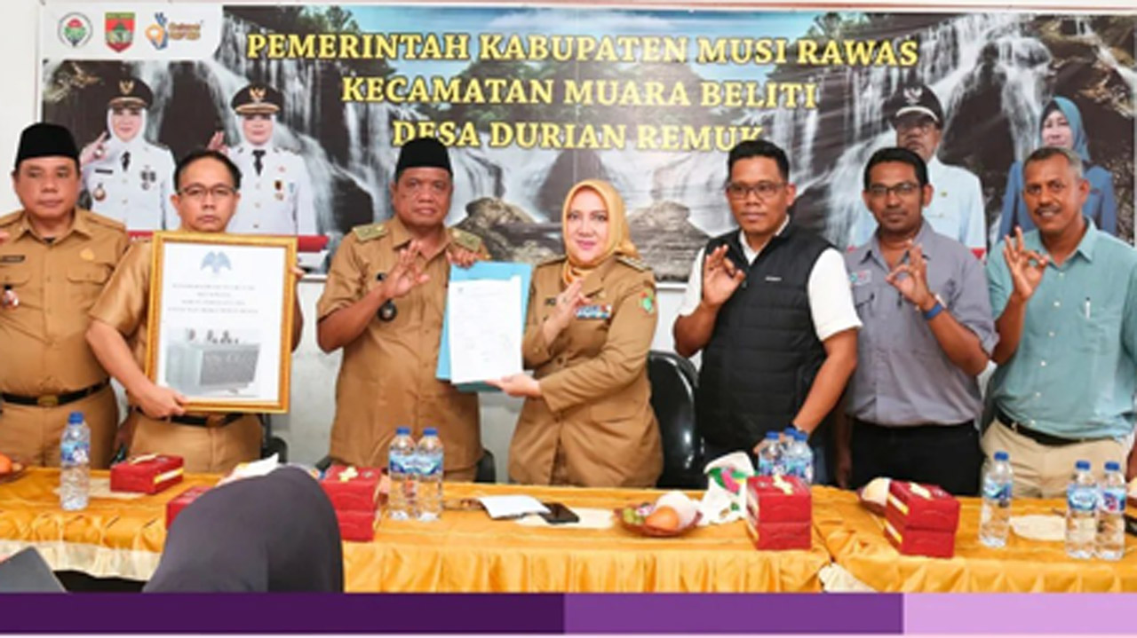 Bupati Musi Rawas Hadiri Penyerahan Bantuan CSR Trafo Untuk Masyarakat