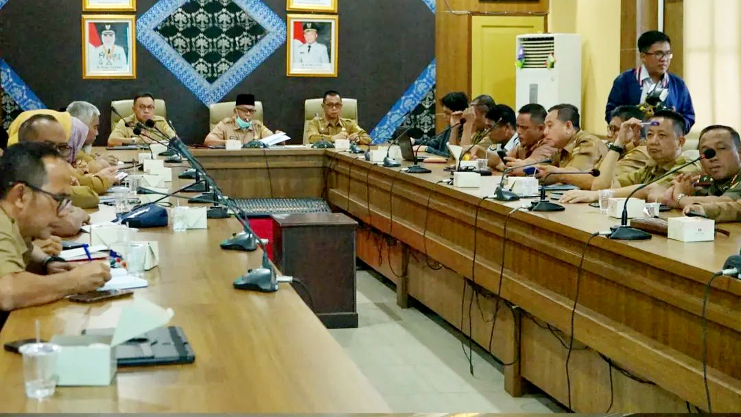 Pimpin Rapat Pelaksanaan Pekan Raya, Ini Pesan Sekda Musi Rawas