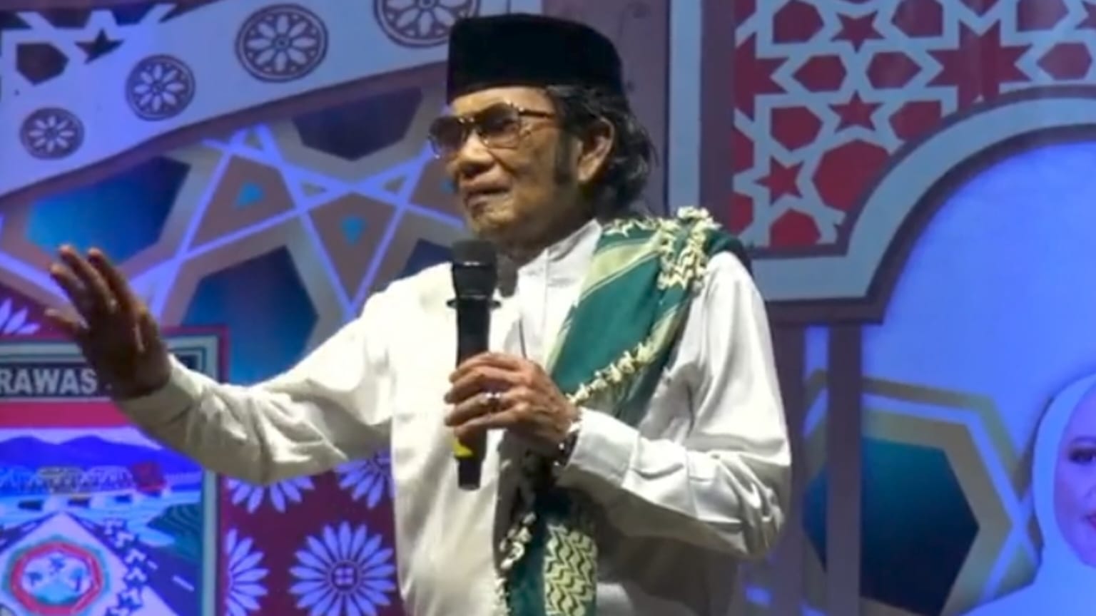 Hadiri Tabligh Akbar di Muratara, Rhoma Irama: Bagaimana Cara Kita Mengenal Allah