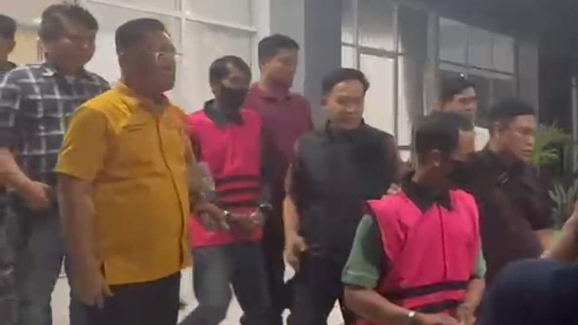 Kejari Musi Rawas Tahan 2 Tersangka Korupsi Program Peremajaan Sawit Rakyat