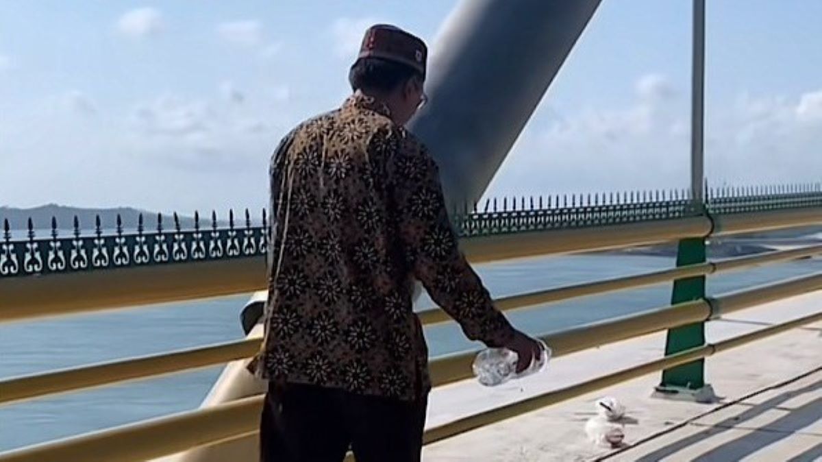 Sering Jadi Lokasi Bunuh Diri, Jembatan Barelang Akhirnya Diruqyah Ustaz, Begini Aksinya