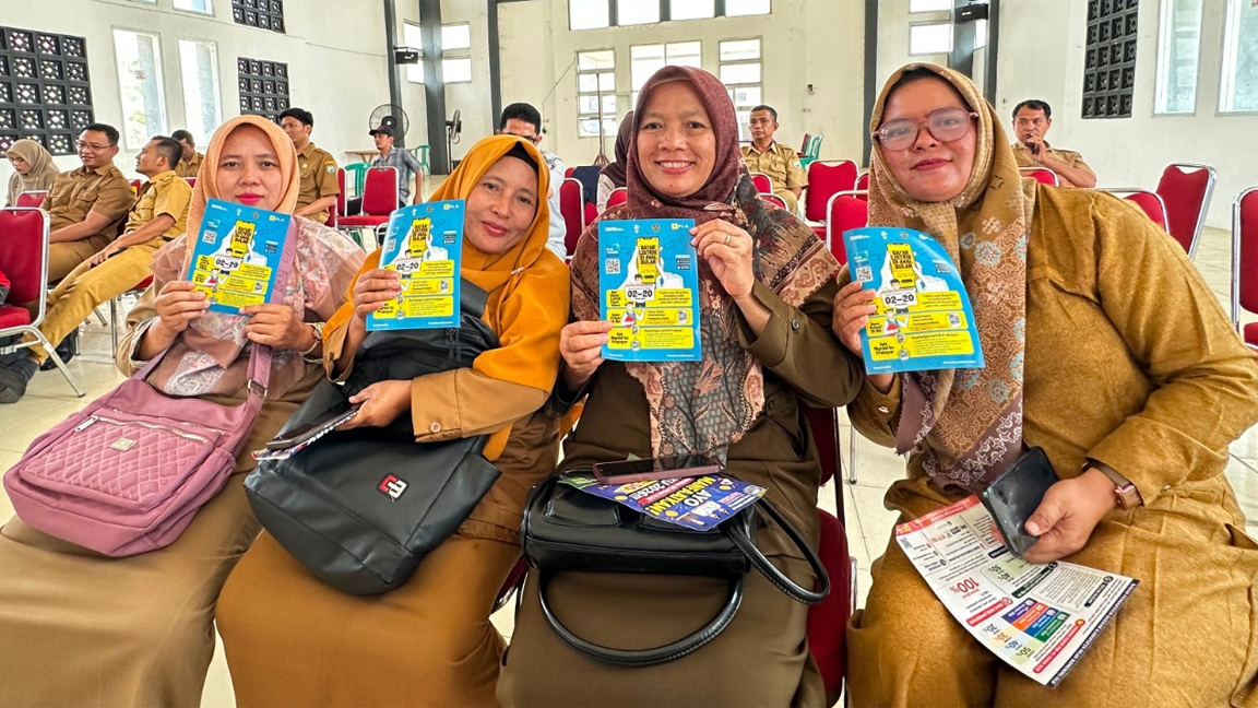 Bersama Warga, PLN ULP Baturaja Dukung Pembangunan OKU melalui Pembayaran Listrik