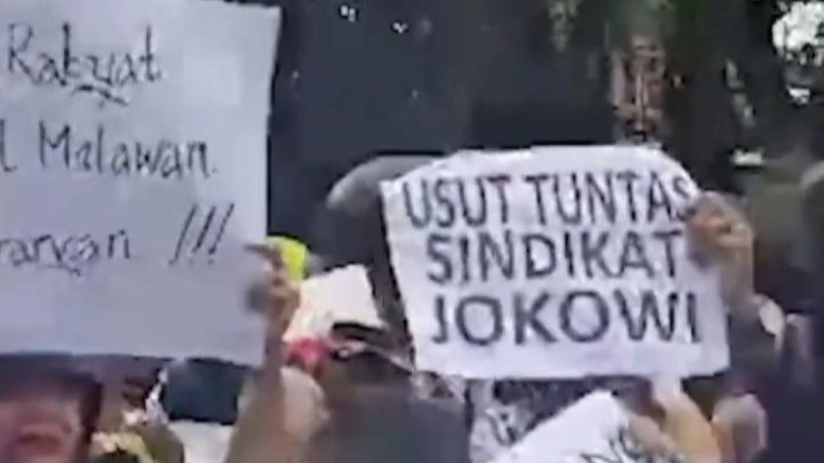 Heboh Massa Peduli Pemilu Demo Depan KPU Serukan Tolak Kecurangan: Usut Tuntas Sindikat Jokowi