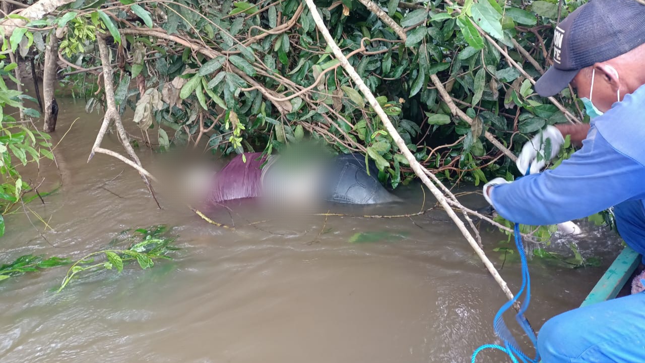 Belum Ada Keluarganya, Mayat yang Ditemukan di Sungai Lakitan Dimakamkan