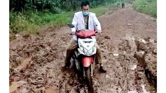 Cerita Dokter yang Bertugas di Pelosok Sumatera Selatan, Jalan Rusak Terpaksa Menginap di Jalan