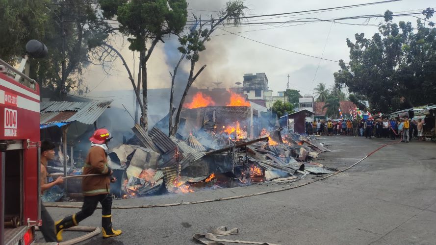 Derita Pemilik Kios di Depan Stasiun KA Lubuk Linggau yang Terbakar: Warung itu Tempat Tinggal Saya