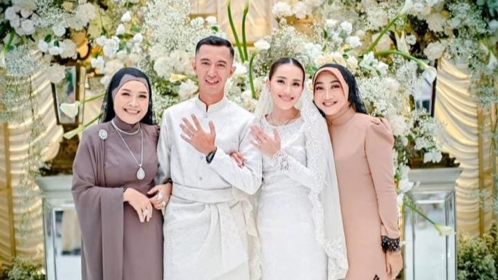 Ayu Ting Ting Resmi Dilamar Perwira TNI, Ini Sosoknya