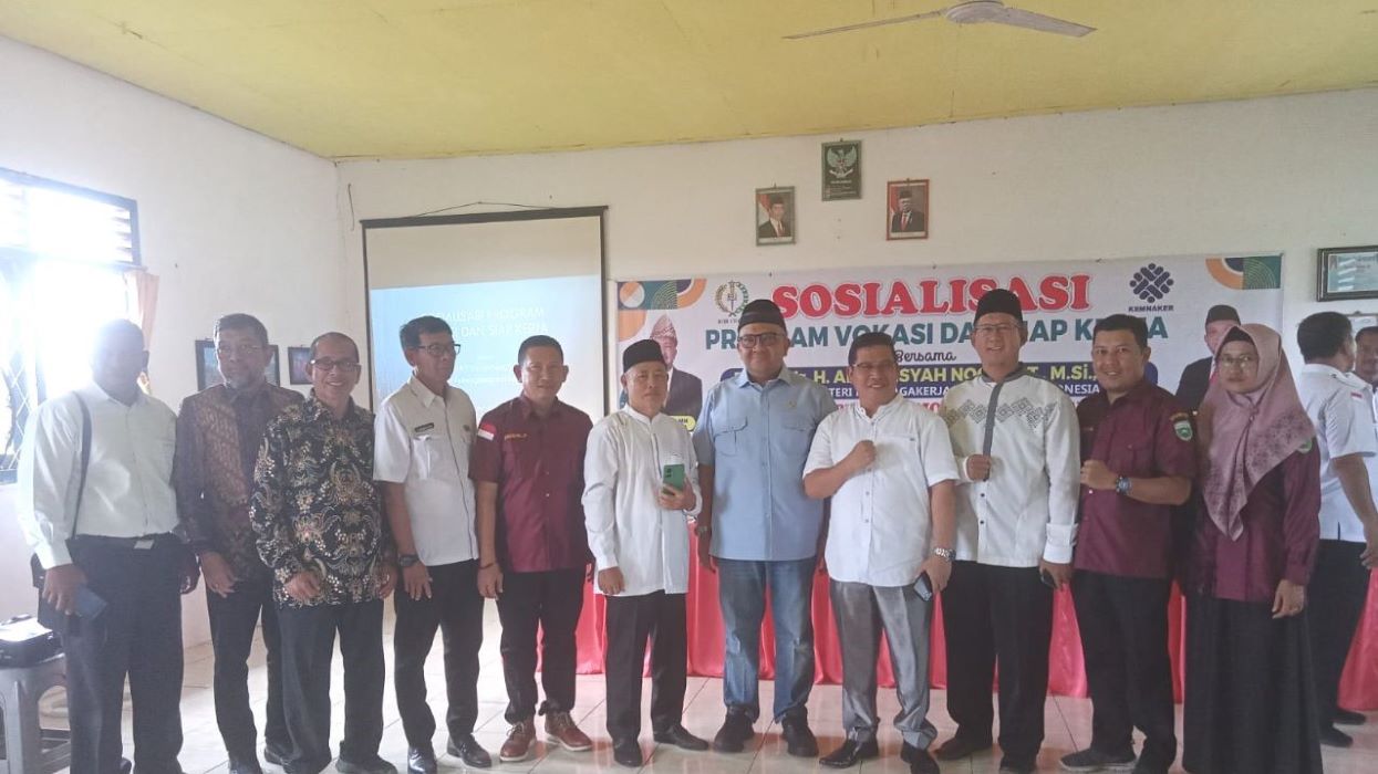 Sekolah Swasta di Lubuk Linggau Terzolimi, Ketua Yayasan Budi Utomo Lapor Wamenaker RI