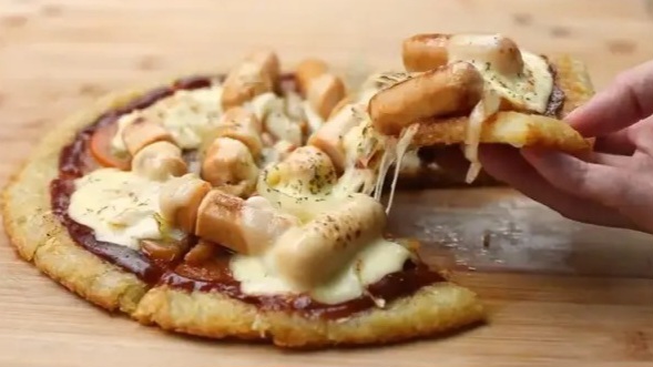Resep Crispy Pizza Tanpa Oven, Enak, Mudah dan Praktis Anti Gagal