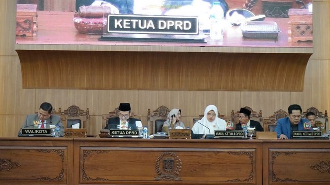 DPRD Lubuk Linggau Laksanakan Rapat Paripurna Pengumuman Wali Kota dan Wakil Wali Kota Terpilih