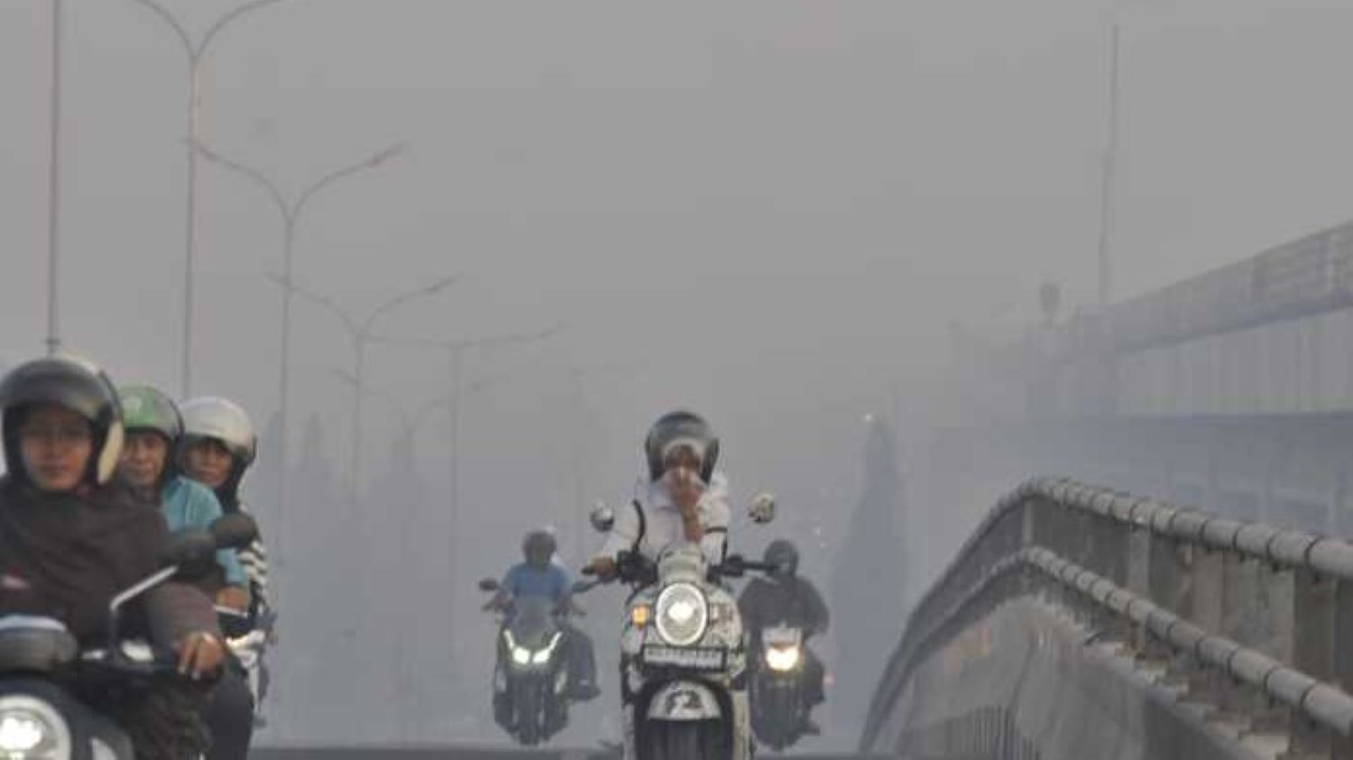 Kabut Asap Semakin Tebal, Palembang Juara Pertama Polusi Udara, Pelajar Diminta Sekolah Daring