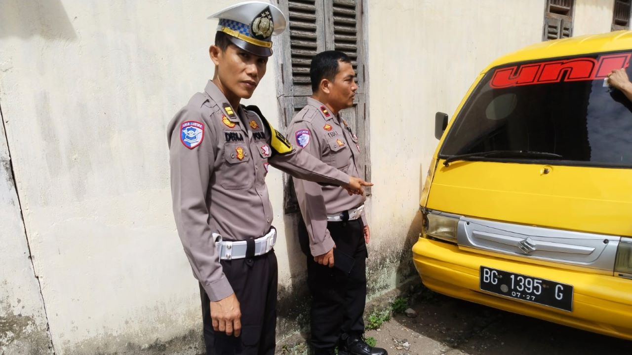 Polisi Amankan Angkot yang Tabrak Lari Pasutri di Lubuk Linggau, Sopir Diminta Menyerahkan Diri