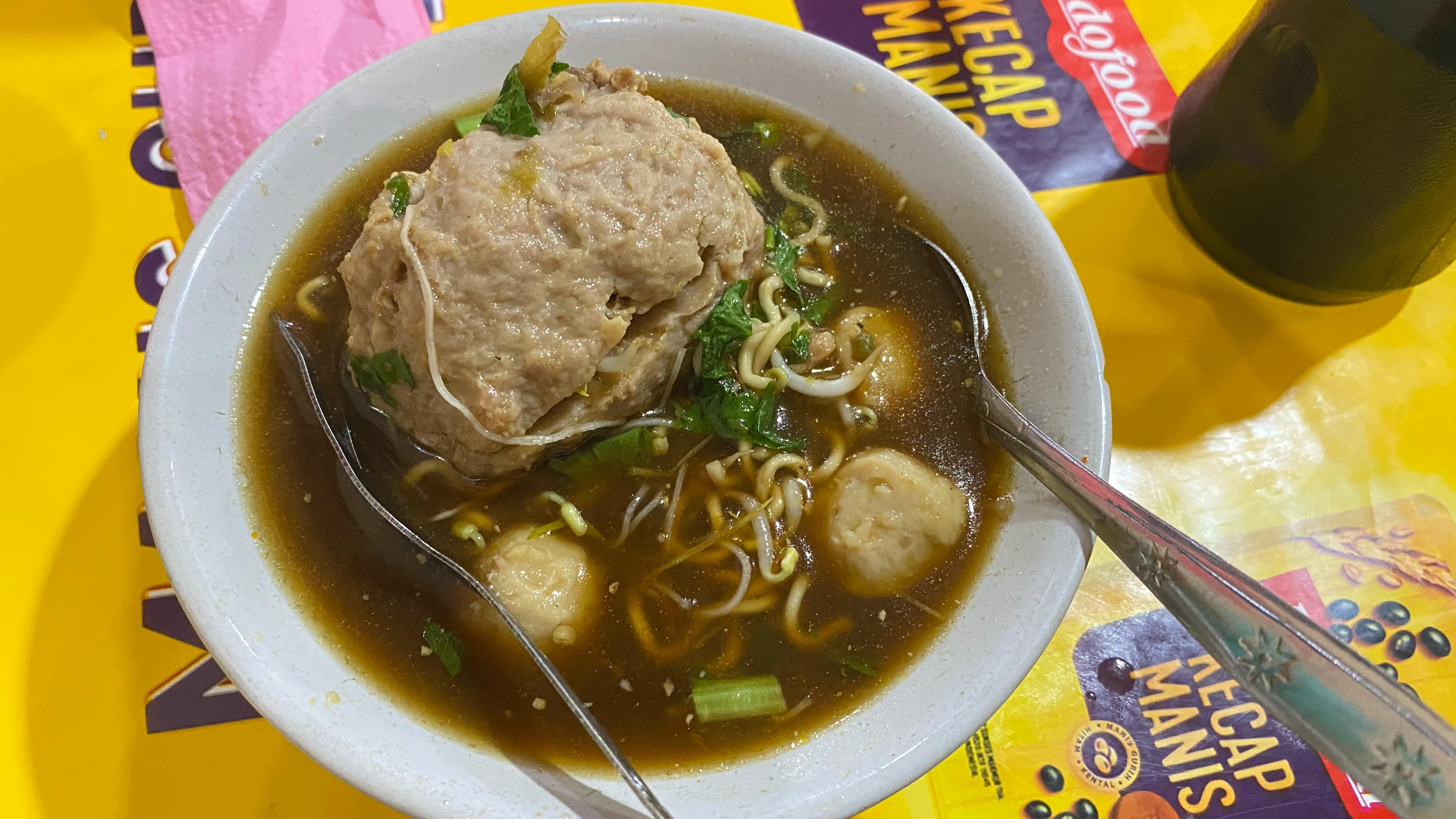 Pecinta Makanan Berkuah Wajib Mampir! Rasakan Sensasi Pedas Gurih Bikin Ngiler di Bakso BimBim Lubuk Linggau
