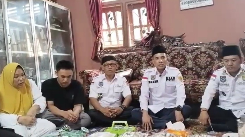 Silaturahmi ke Rumah Almarhum Samsi Herman, Ini yang Disampaikan DPC APDESI Musi Rawas