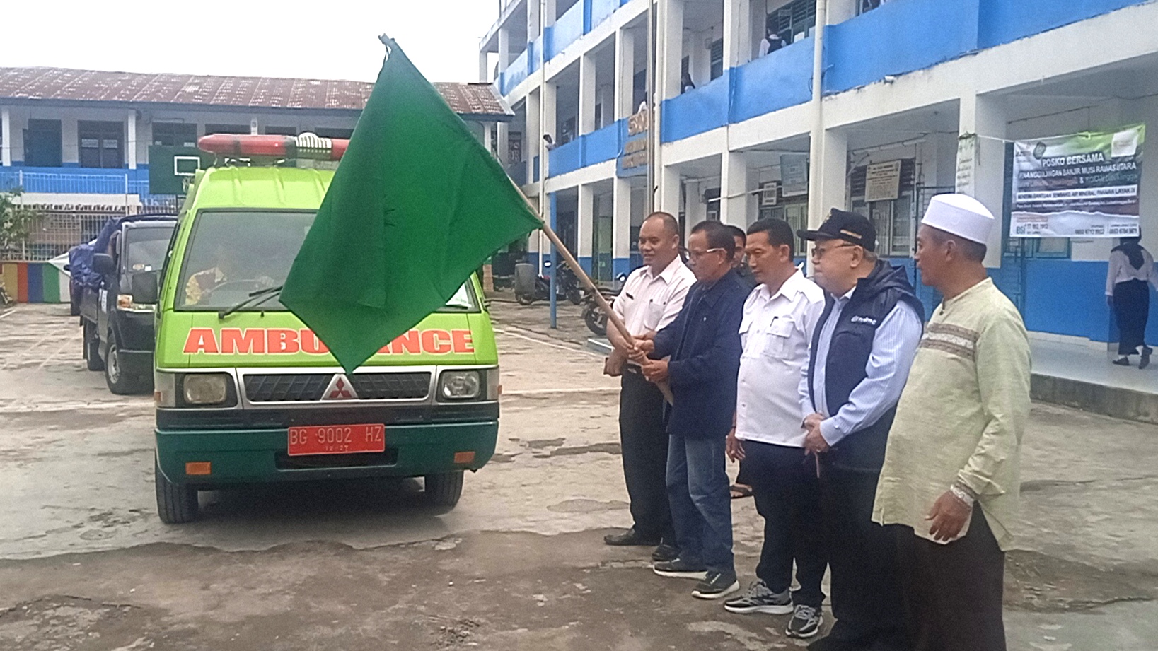 Peduli Kemanusiaan, PD Muhammadiyah Lubuklinggau Berikan Bantuan Korban Banjir di Muratara